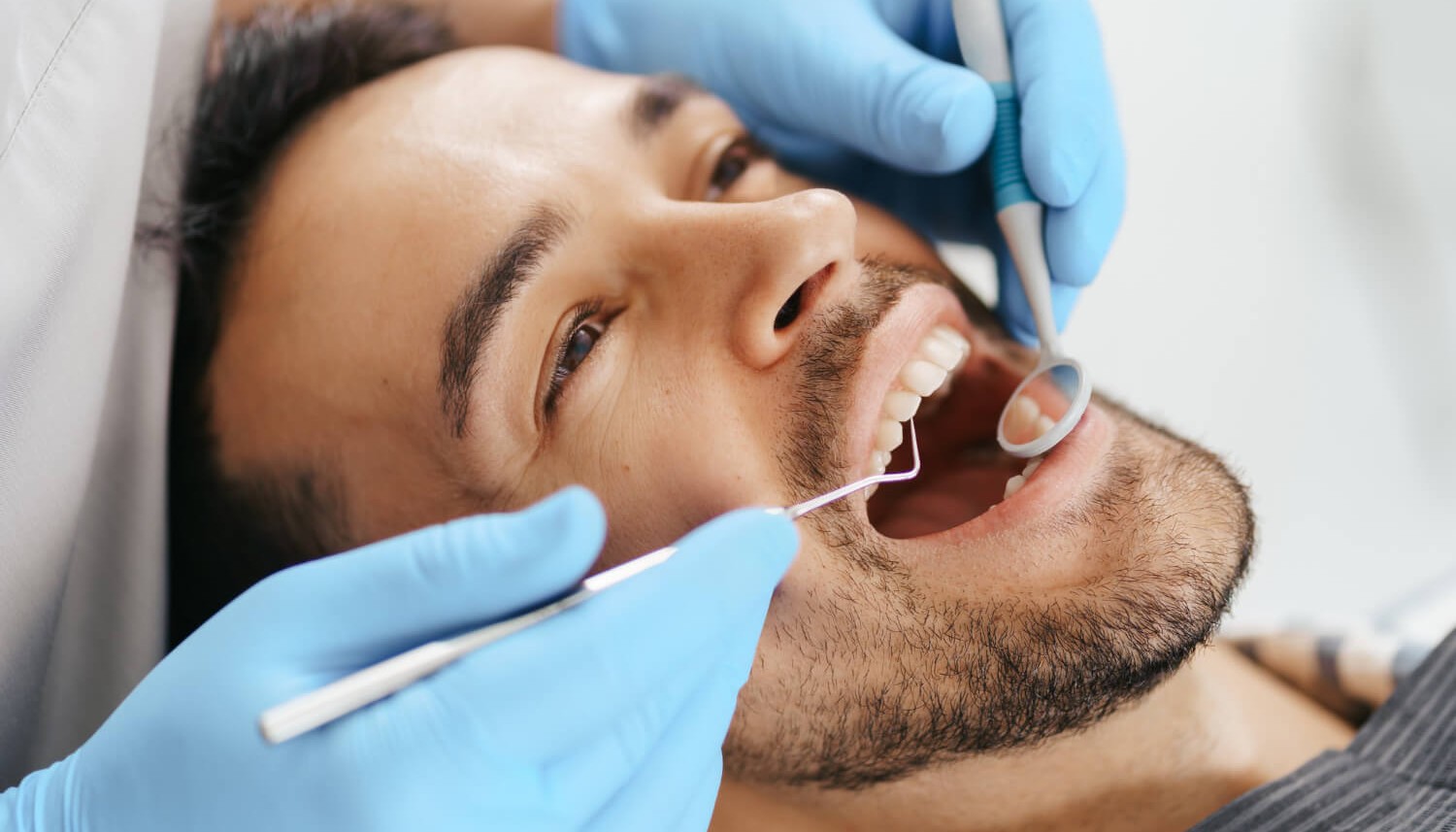 Dental Veneers Marrakech: Ceramic and e.max  Moqadem Dental Clinic